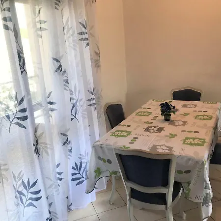 Best Priced Three Bedroom In Apartment